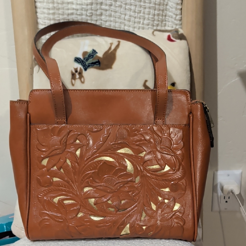 Awesome Patricia Nash Purse ! Great Details